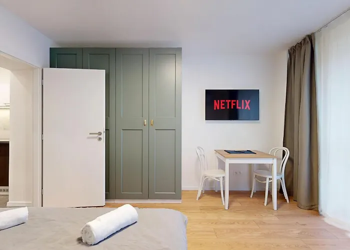 New By Nivy & Bus Station W Ac Appartement Bratislava